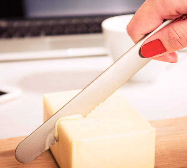 Self Heating Butter Knife