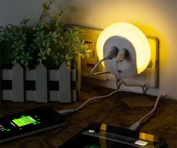 Night Light with Dual USB Wall Charger