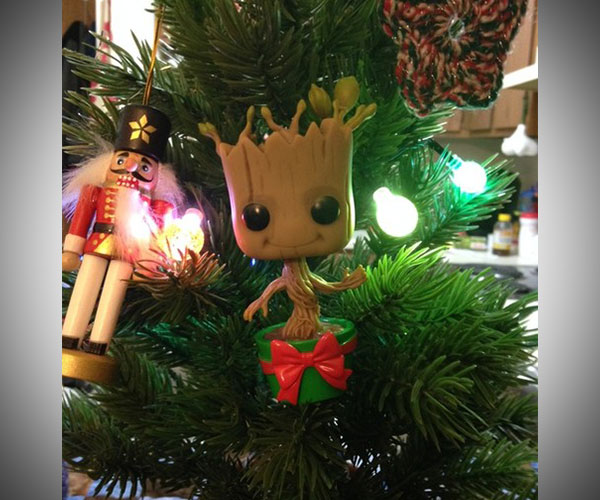 Marvel Guardians of the Galaxy Holiday Dancing Groot