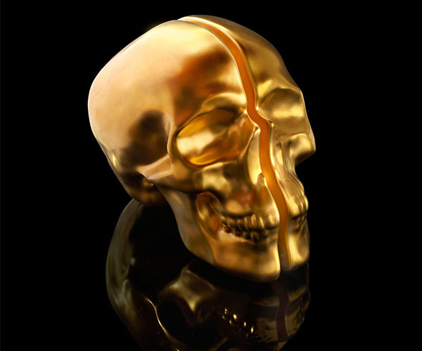 Yorick Ceramic Gold Skull Lamp
