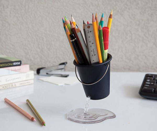 Pen & Pencil Holder Floating Desk Bucket Organizer