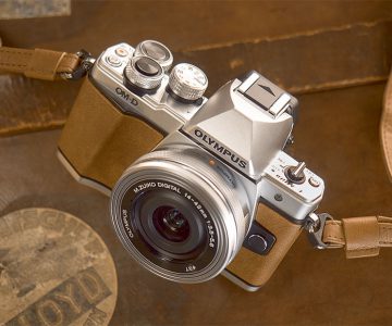 Olympus E-M10 Mark II Limited Edition Camera