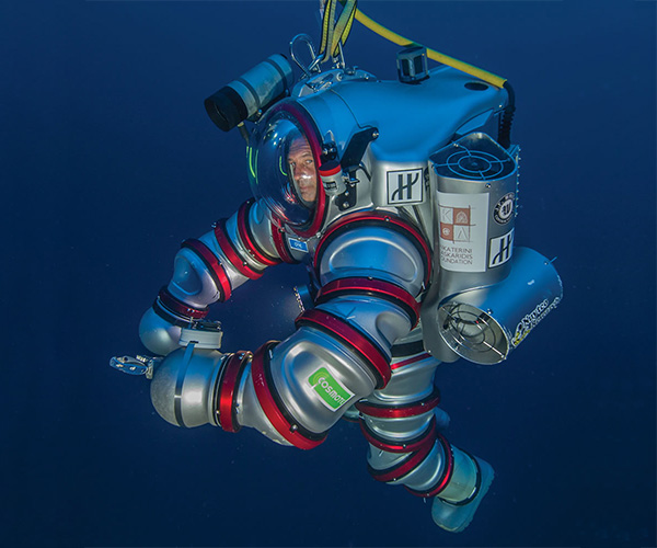 Self Propelled Diving Suit