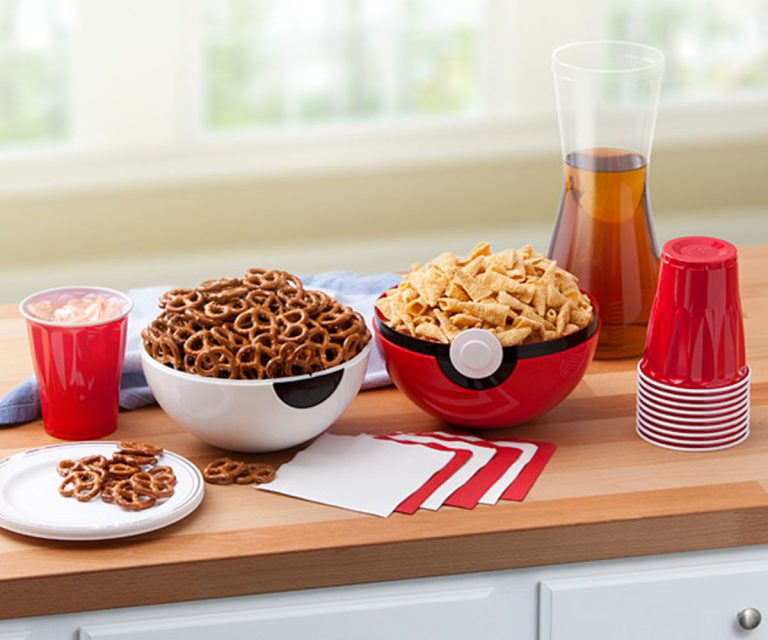 Pokemon Poké Ball Serving Bowl Set