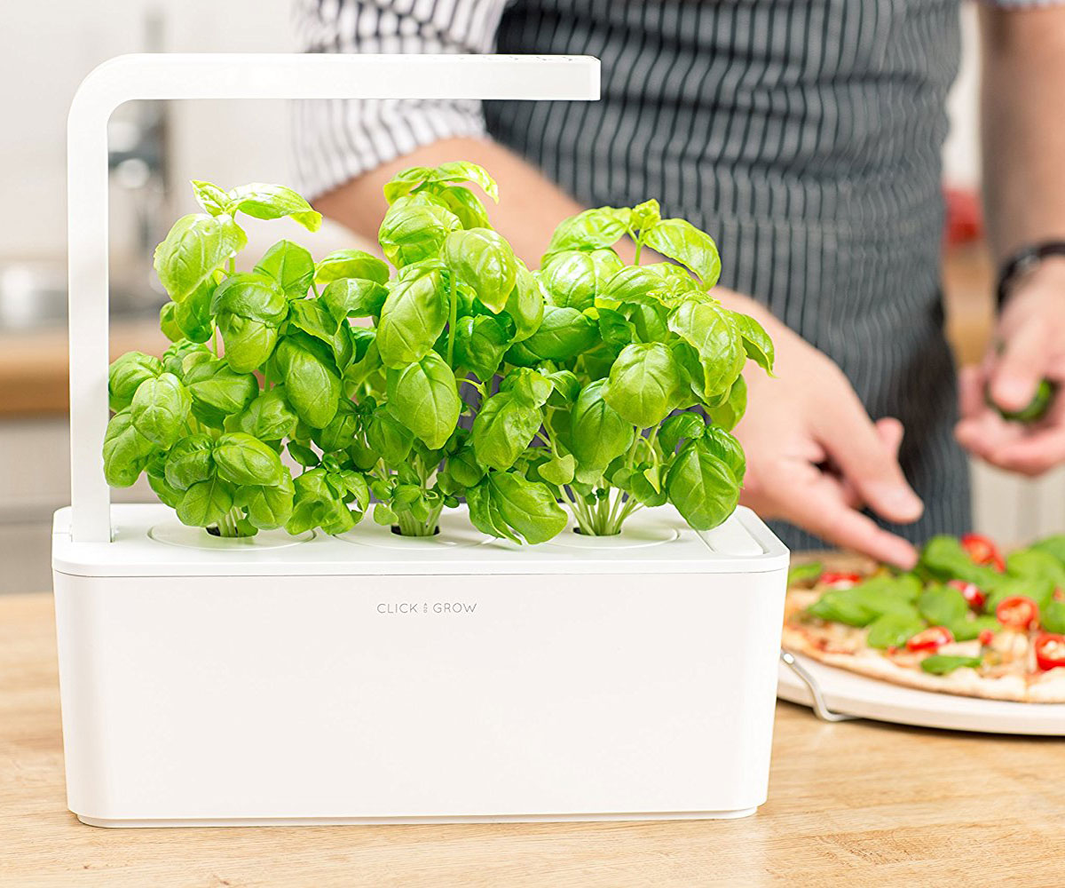 Click & Grow Smart Herb Garden