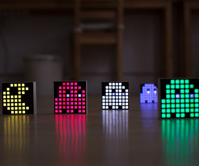 DOTTI Pixel Art Light with Notifications