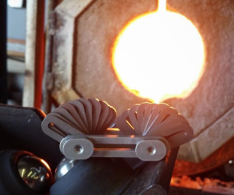 Thing of a WidThing of a Widget: EDC Tool + Fidget Toyget : EDC Tool + Fidget Toy