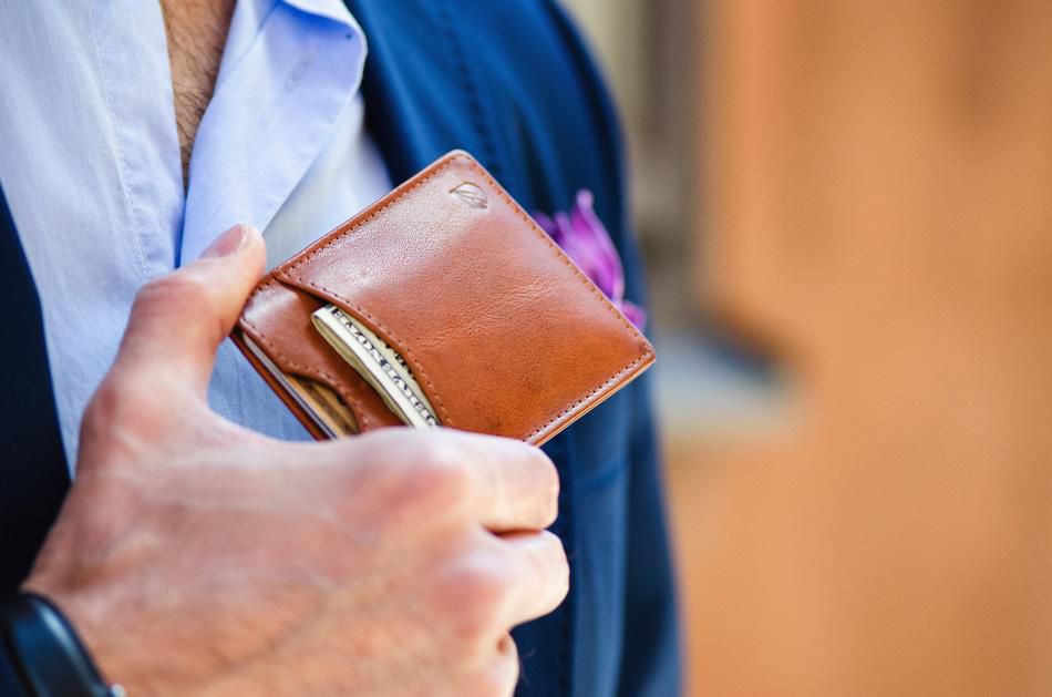 Axess Essential Leather RFID-Blocking Key Wallet